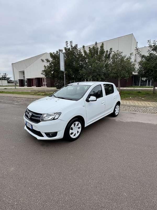 Usata Dacia Sandero 75 CV (55 kW) 2015 Berlina