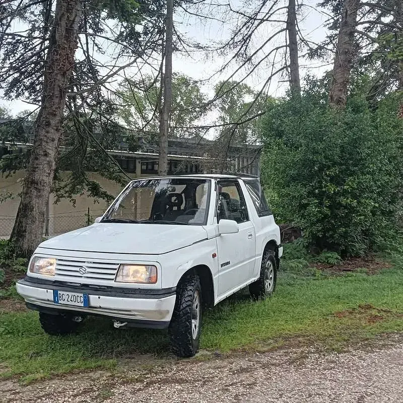 Usata Suzuki Vitara 80 CV (58 kW) 1993 Cabrio
