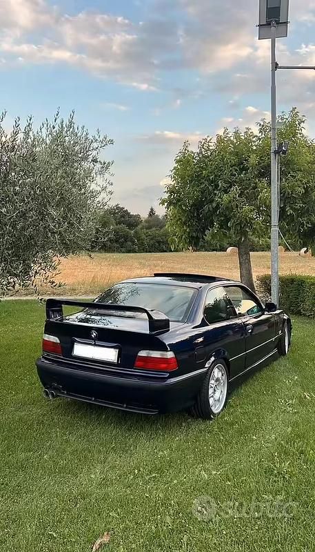 Usata BMW 320 150 CV (110 kW) 1995 Blu Coupé