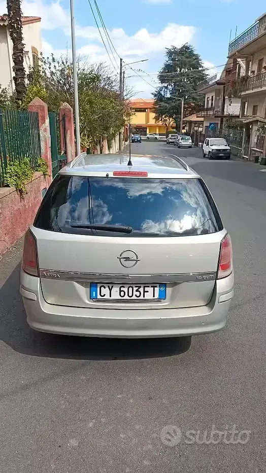 Usata Opel Astra 120 CV (88 kW) 2005 Grigio Station wagon