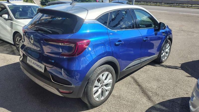 Usata Renault Captur Intens 94 CV (69 kW) 2022 Blu/azzurro SUV