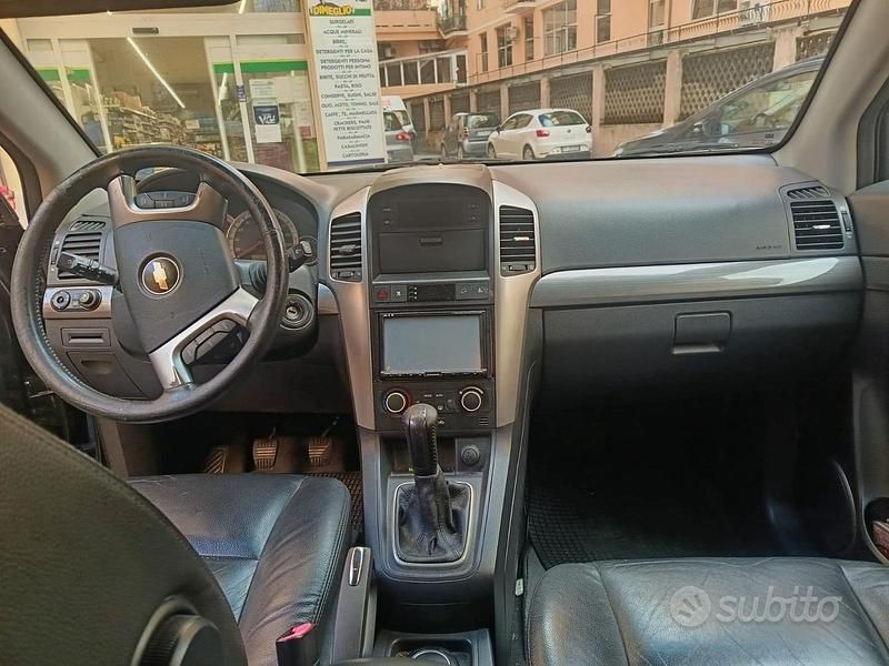 Usata Chevrolet Captiva 150 CV (110 kW) 2009 Nero SUV
