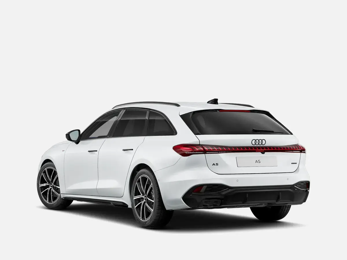 Nuova Audi A5 S-Line 204 CV (150 kW) 2026 Bianco ghiaccio metallizzato Station wagon