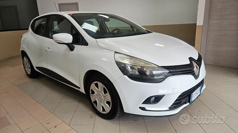 Usata Renault Clio IV Intens 75 CV (55 kW) 2016 Bianco Berlina