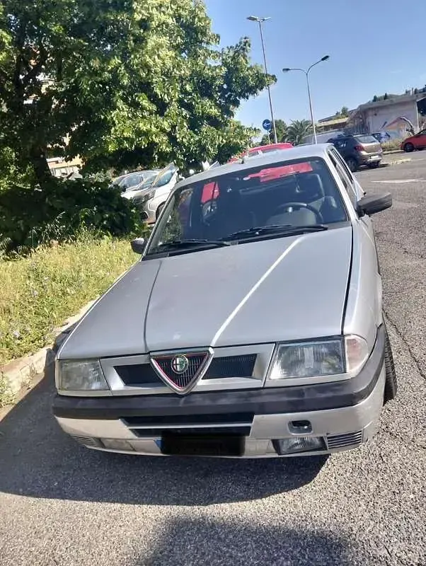 Usata Alfa Romeo 33 129 CV (94 kW) 1992 Berlina