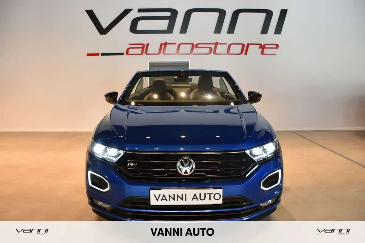 Usata VW T-Roc Cabriolet R-line 150 CV (110 kW) 2021 Blu/azzurro Cabrio