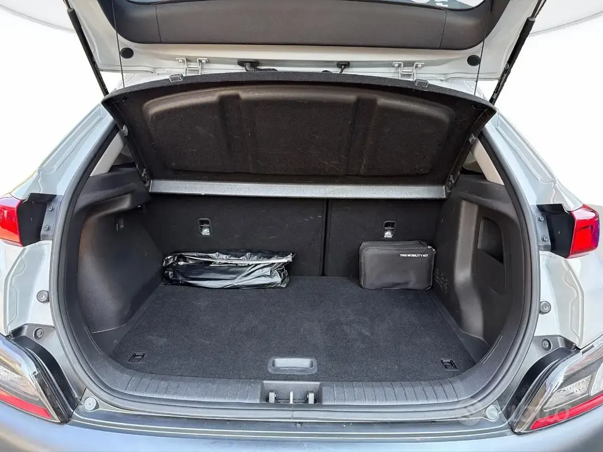Usata Hyundai Kona 120 CV (88 kW) 2022 Grigio SUV