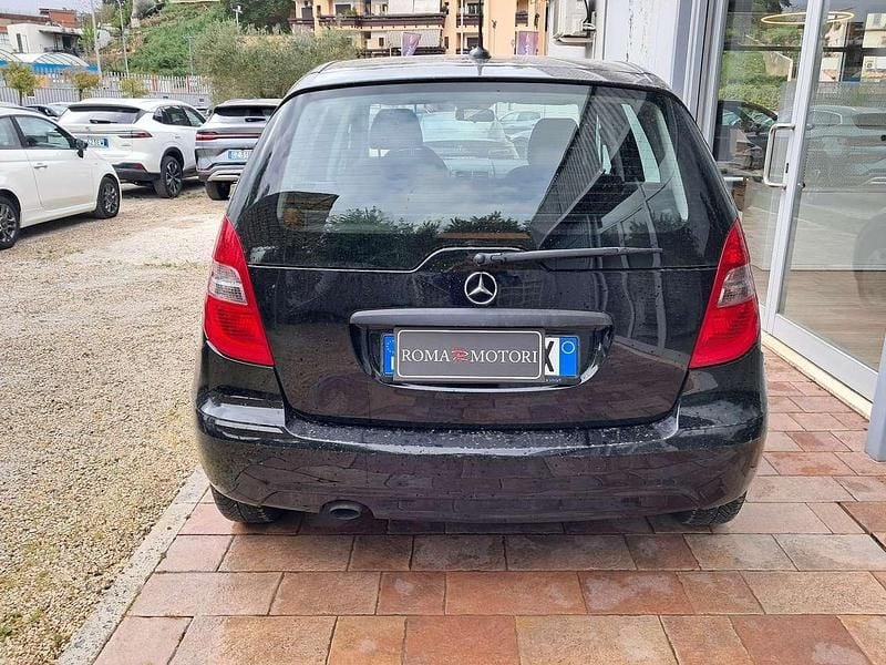 Usata Mercedes A160 Style 82 CV (60 kW) 2011 Nero Monovolume