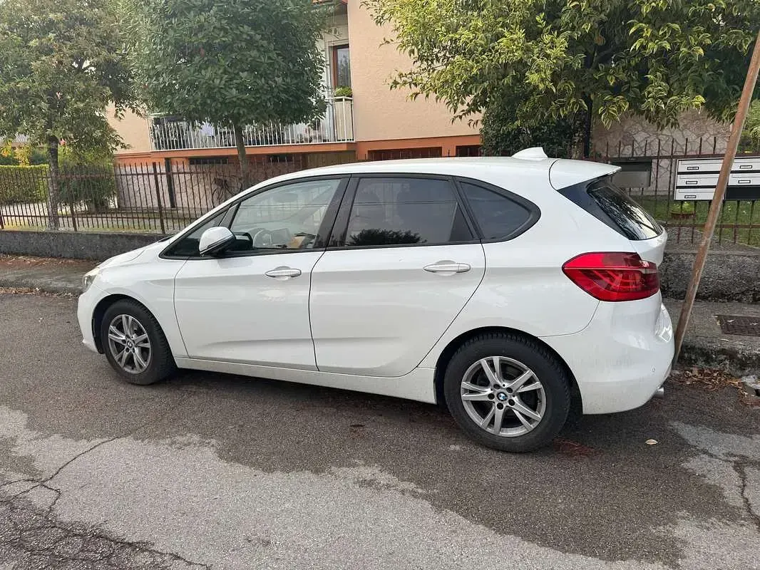 Usata BMW 216 Active Tourer 116 CV (85 kW) 2017 Bianco Monovolume