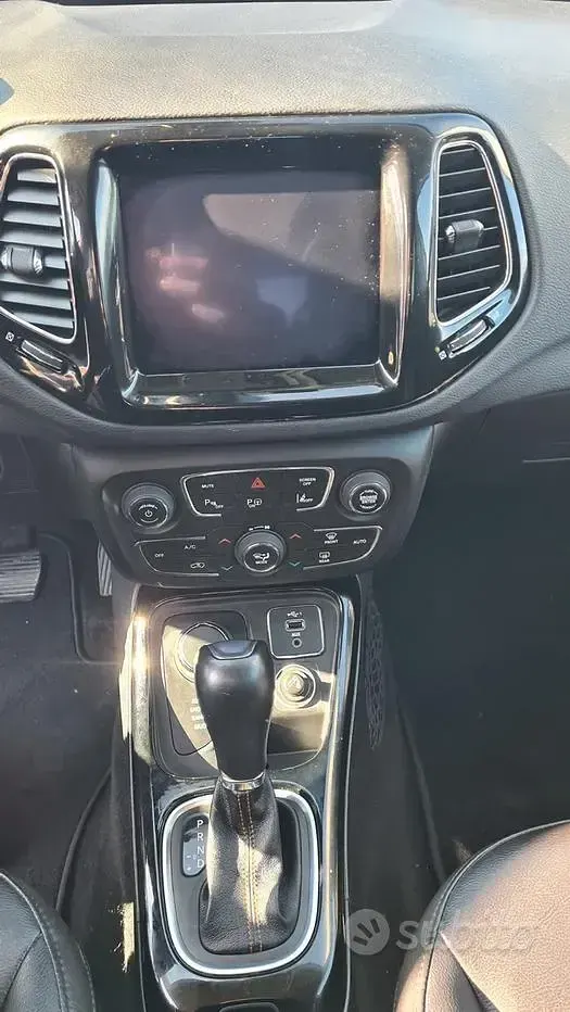Usata Jeep Compass Limited 140 CV (102 kW) 2020 Bianco SUV