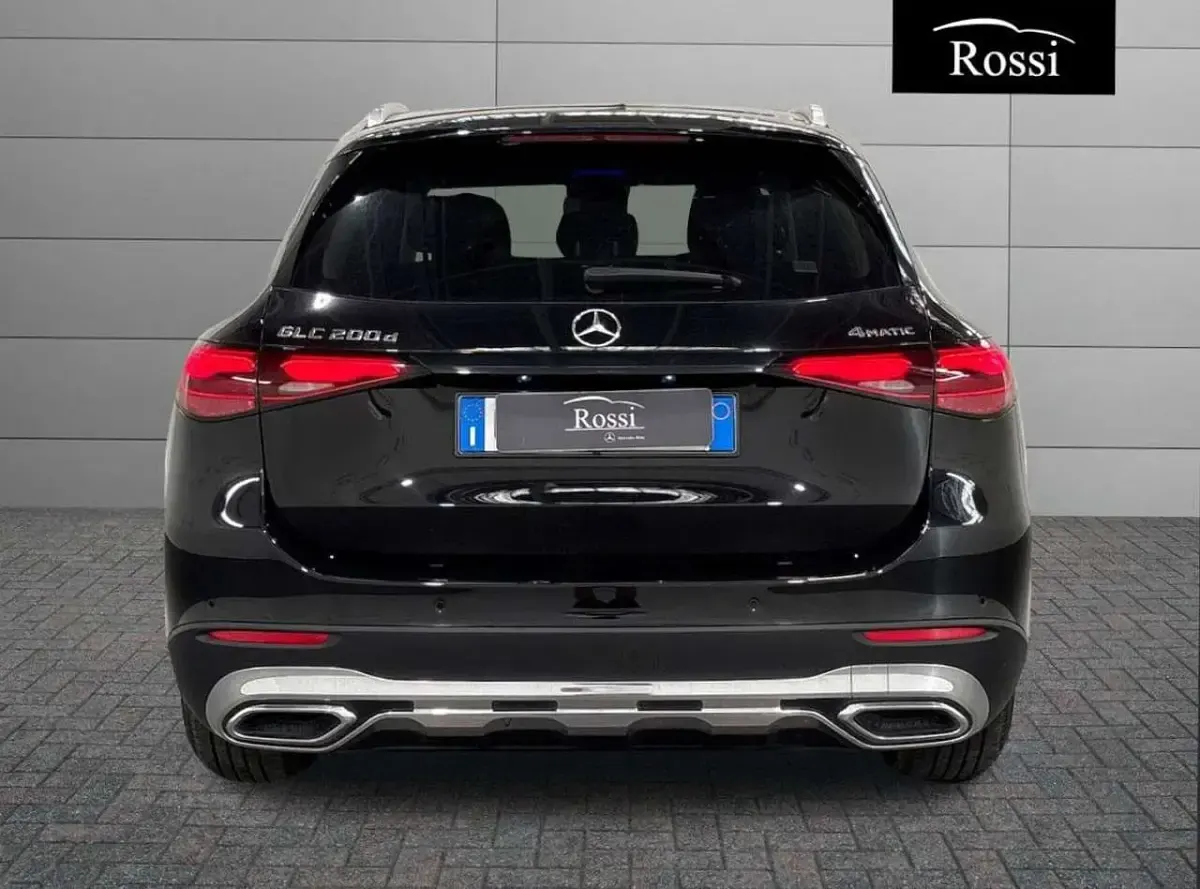 Usata Mercedes GLC200 Advanced 163 CV (119 kW) 2025 Nero SUV