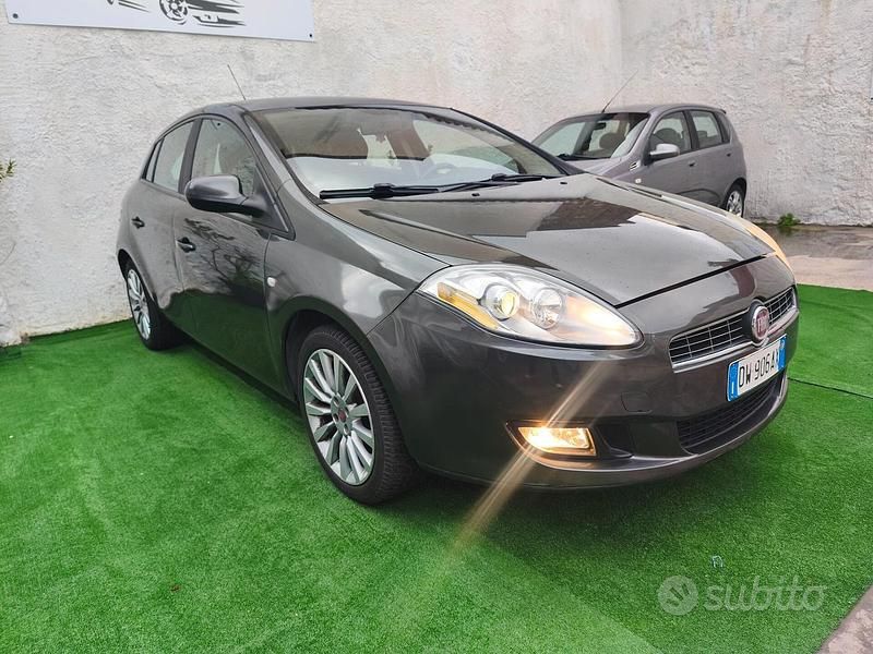 Usata Fiat Bravo Dynamic 89 CV (65 kW) 2009 Grigio Utilitaria