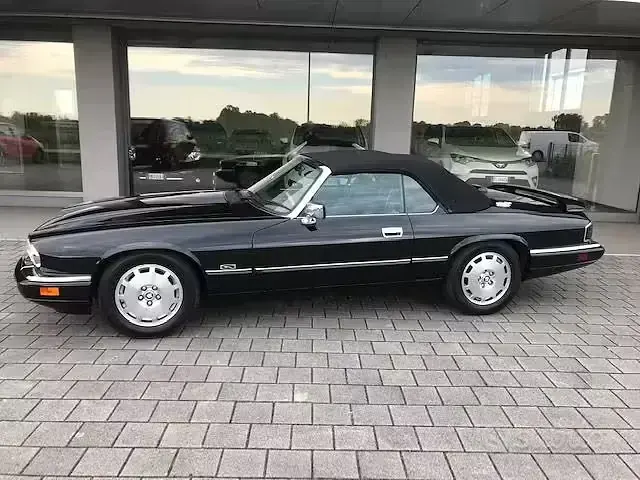 Usata Jaguar XJS 222 CV (163 kW) 1996 Nero Cabrio