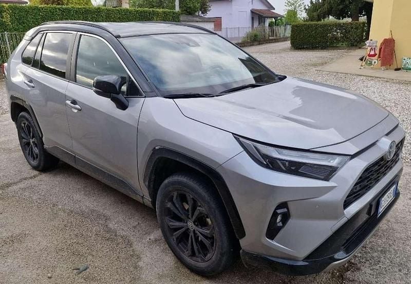 Usata Toyota RAV4 Hybrid Style 178 CV (130 kW) 2022 SUV