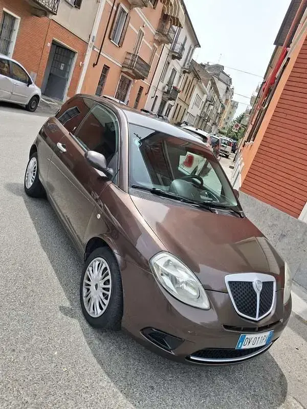 Usata Lancia Ypsilon 60 CV (44 kW) 2009 Utilitaria