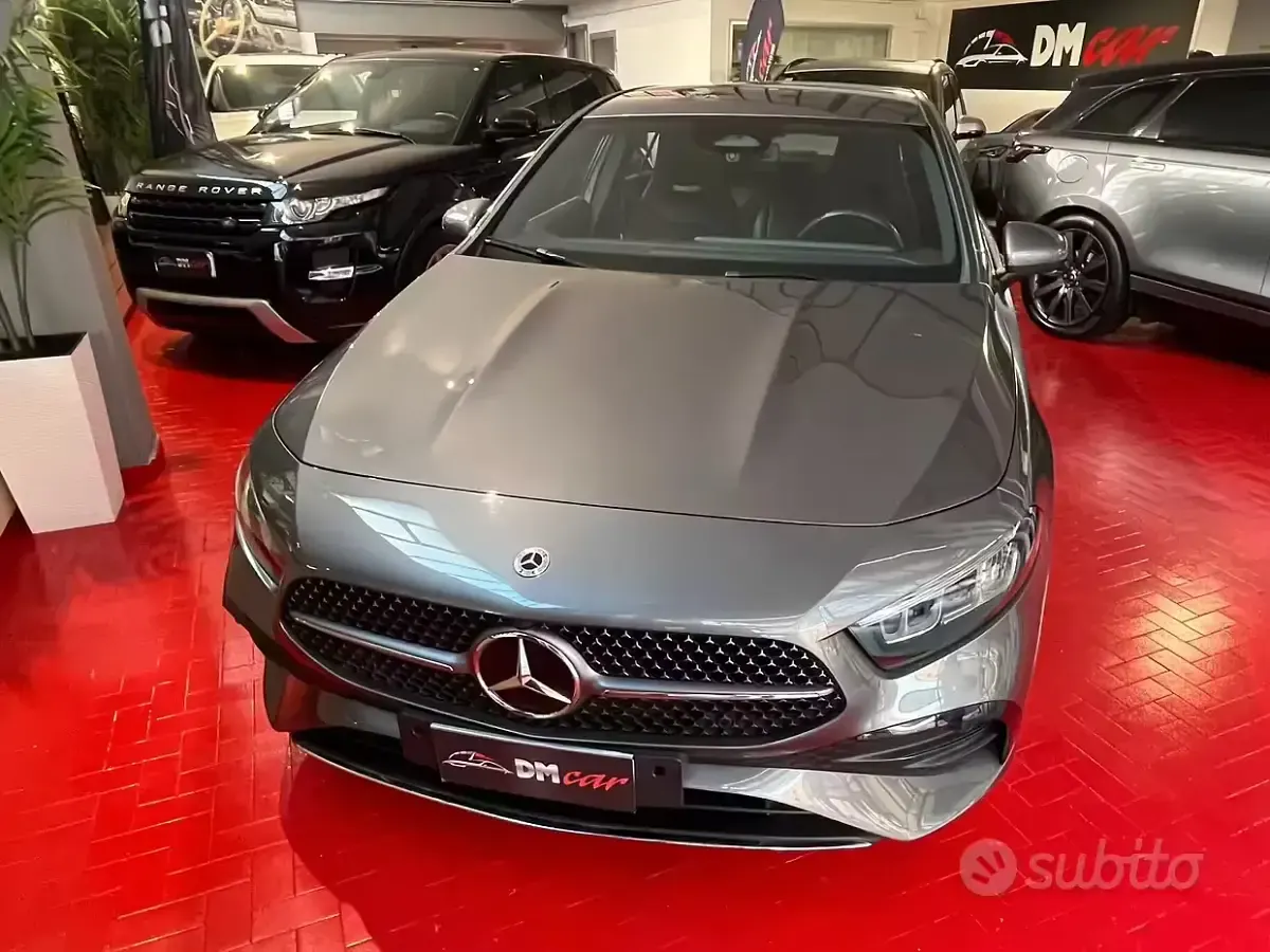 Usata Mercedes A180 Advanced Plus 116 CV (85 kW) 2023 Grigio Berlina