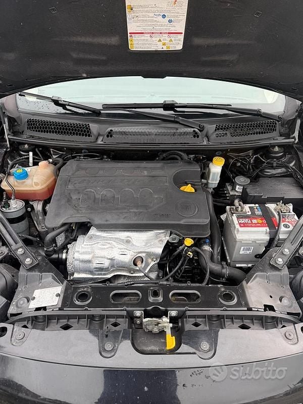 Usata Fiat Bravo Active 120 CV (88 kW) 2010 Nero Utilitaria