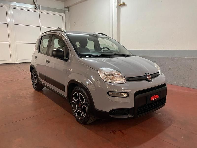 Grigio Usata 2022 Fiat Panda City Life Due volumi | 8900 € (Buon prezzo) - Immagine 1/4
