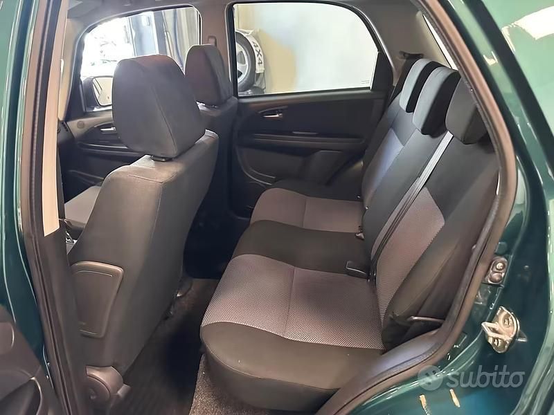 Usata Fiat Sedici 107 CV (78 kW) 2008 Verde SUV