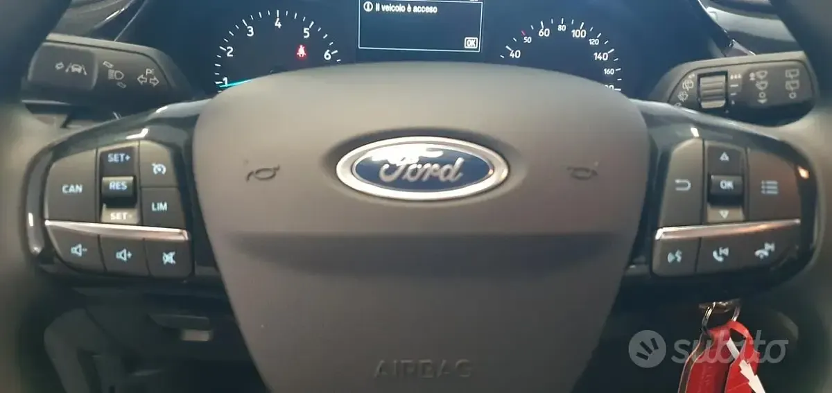 Usata Ford Fiesta 86 CV (63 kW) 2019 Grigio Utilitaria