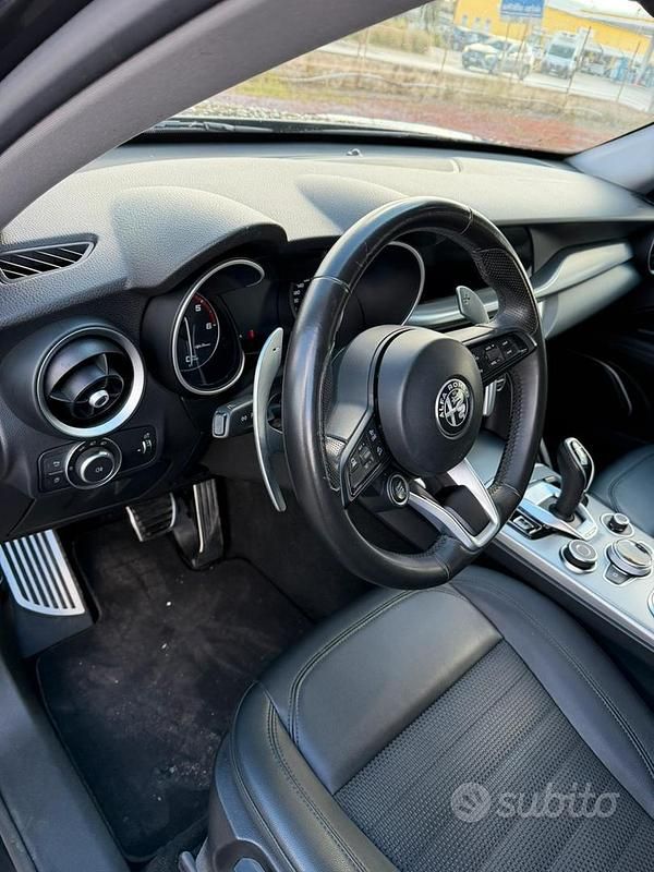 Usata Alfa Romeo Stelvio Sprint 190 CV (139 kW) 2020 SUV