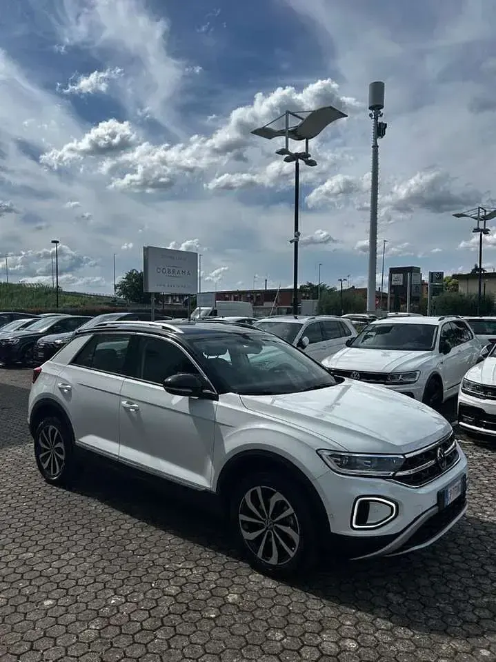 Usata VW T-Roc Style 110 CV (80 kW) 2023 Bianco SUV