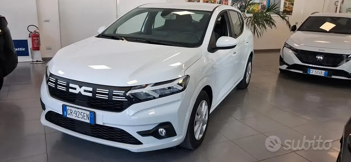 Usata Dacia Sandero Comfort 66 CV (48 kW) 2024 Bianco Berlina