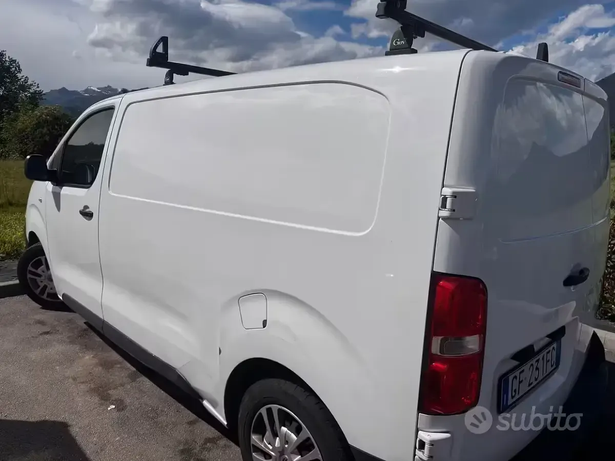 Usata Citroën Jumpy 120 CV (88 kW) 2021 Bianco Monovolume
