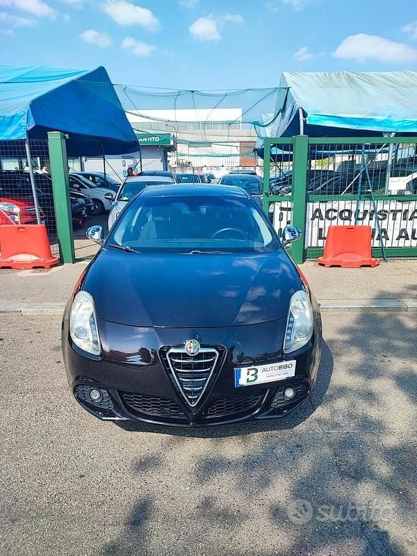Usata Alfa Romeo Giulietta Distinctive 170 CV (125 kW) 2012 Nero Utilitaria