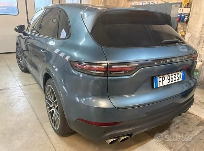 Usata Porsche Cayenne 441 CV (324 kW) 2018 Blu SUV
