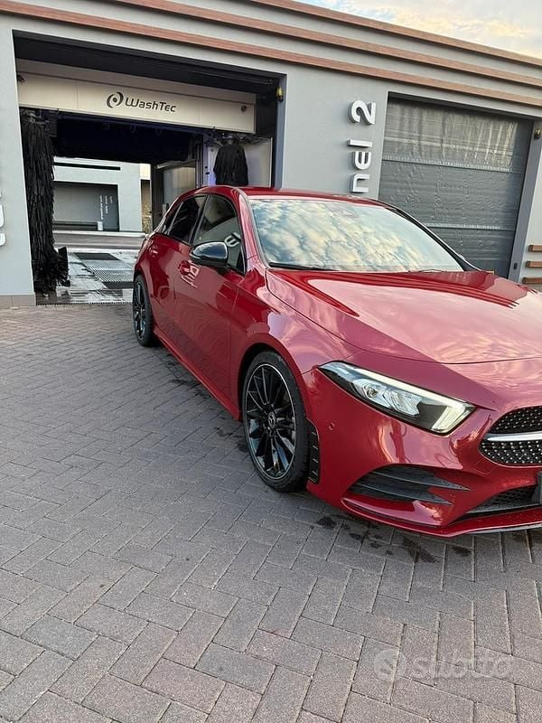 Usata Mercedes A200 AMG 150 CV (110 kW) 2020 Rosso Utilitaria