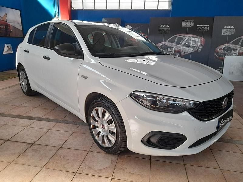 Bianco Usata 2019 Fiat Tipo Business Tre volumi | 5900 € (Super prezzo) - Immagine 1/4