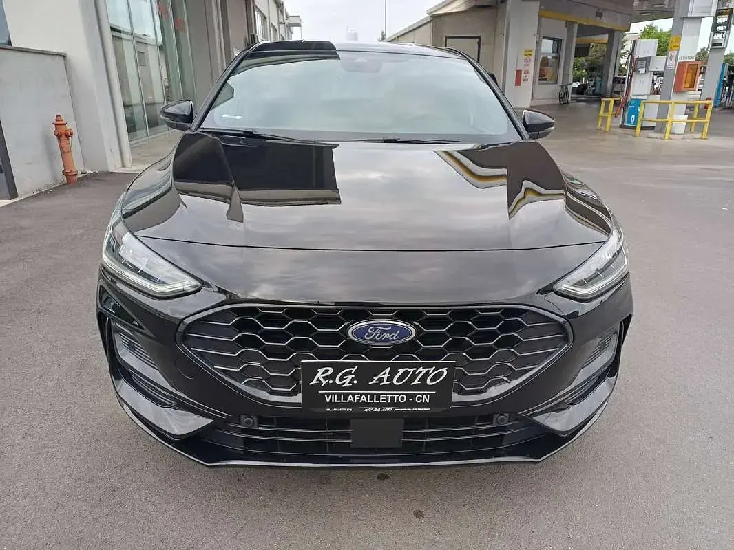 Usata Ford Focus ST-Line 125 CV (91 kW) 2023 Nero Berlina
