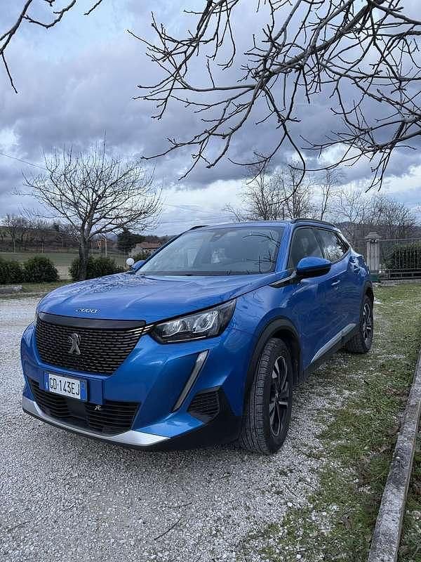 Usata Peugeot 2008 Allure 102 CV (75 kW) 2021 SUV