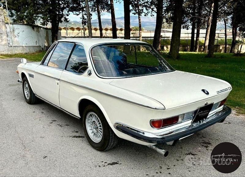 Usata BMW E9 Efficient Dynamics 170 CV (125 kW) 1960 Bianco Coupé