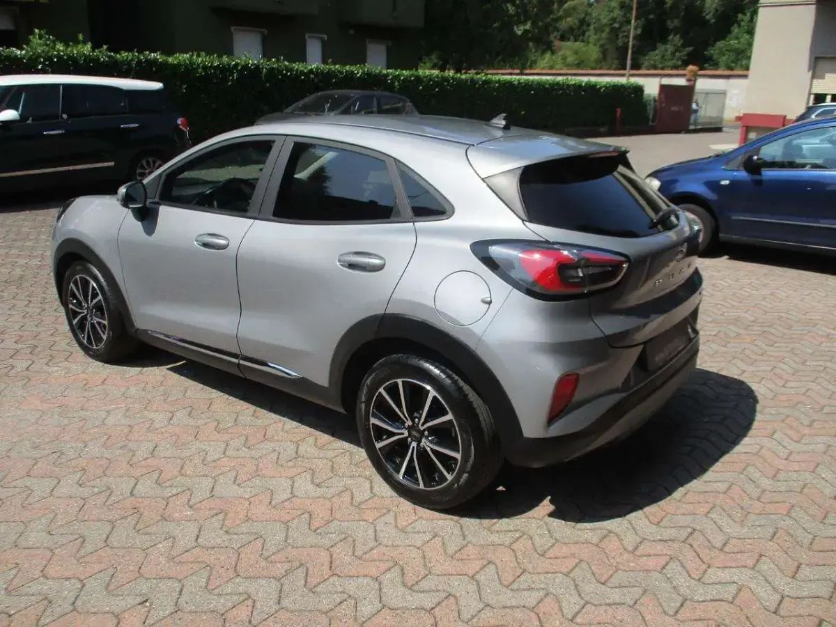 Usata Ford Puma 125 CV (91 kW) 2022 Grigio SUV