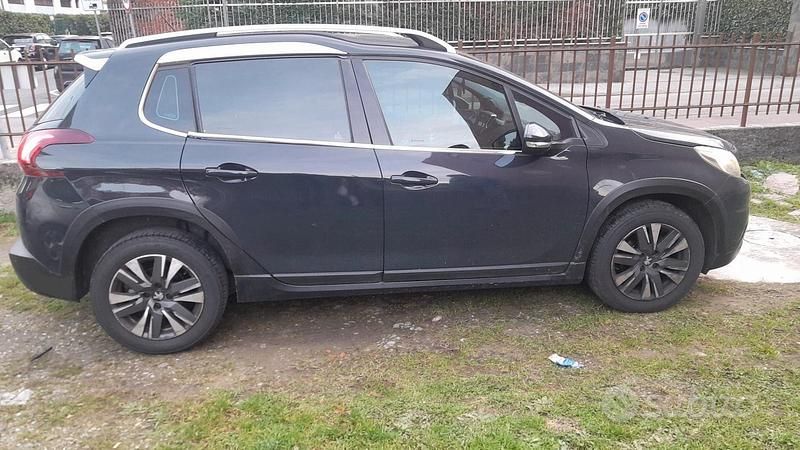 Usata Peugeot 2008 82 CV (60 kW) 2017 SUV