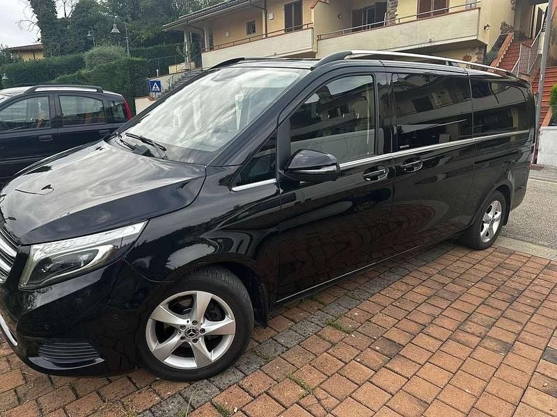 Nero Usata 2018 Mercedes V220 Executive Monovolume | 26.000 € (Super prezzo) - Immagine 1/4