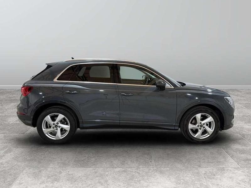 Usata Audi Q3 Advanced 150 CV (110 kW) 2024 Grigio atomico metallizzato SUV