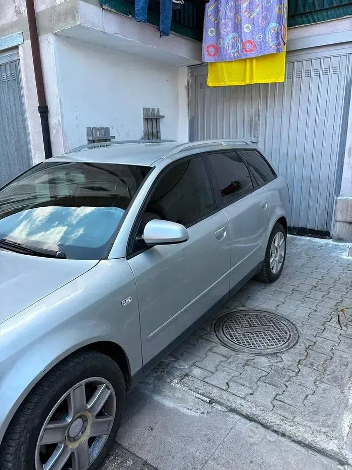 Usata Audi A4 140 CV (102 kW) 2004 Grigio Station wagon