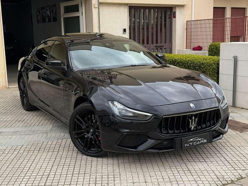 Usata Maserati Ghibli 275 CV (202 kW) 2020 Nero Coupé