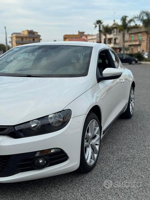 Usata VW Scirocco 160 CV (117 kW) 2010 Bianco Coupé