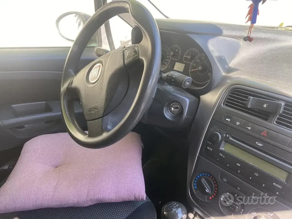 Occasion Fiat Punto 65 ch (47 kW) 2013 Gris Citadine