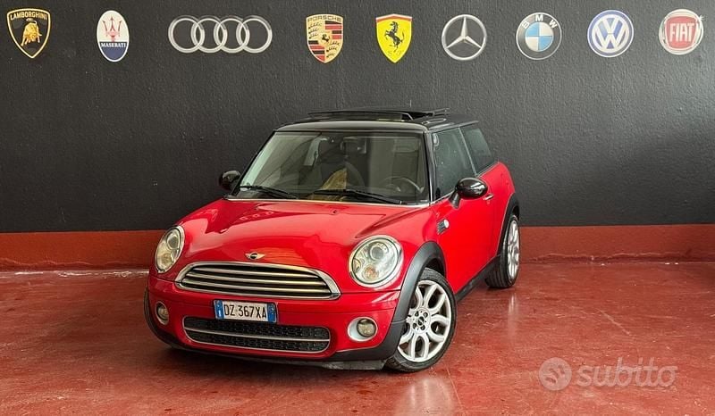 Usata Mini Cooper D 109 CV (80 kW) 2009 Rosso Utilitaria
