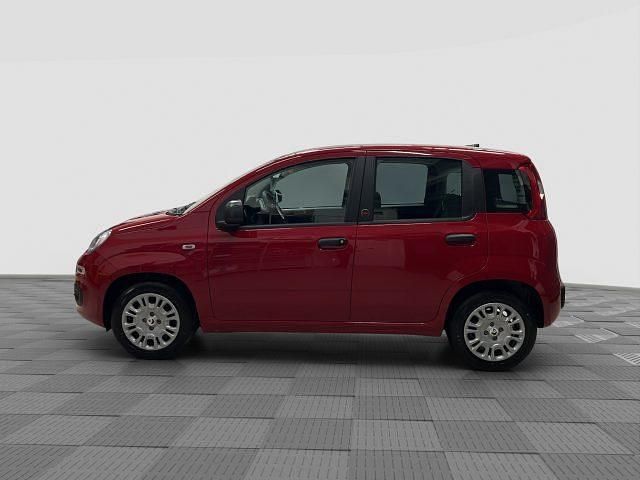 Nuova Fiat Panda Icon 65 CV (47 kW) 2025 Rosso passione con tetto nero Utilitaria