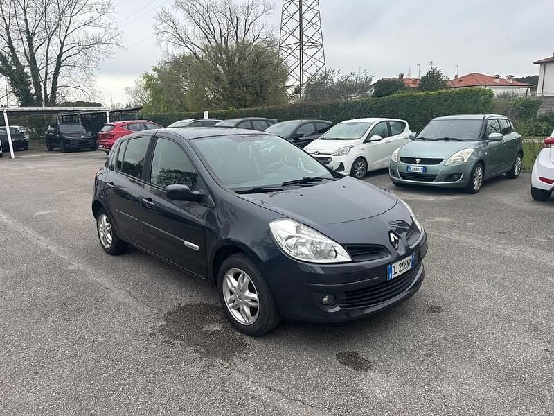 Usata Renault Clio II Rip Curl 74 CV (54 kW) 2007 Grigio Utilitaria