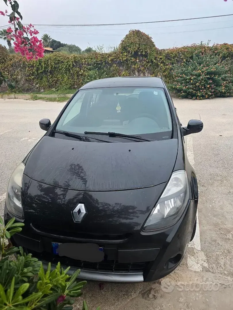 Usata Renault Clio 58 CV (42 kW) 2010 Nero Utilitaria