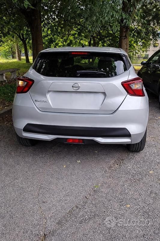 Second-hand Nissan Micra Acenta 90 CP (66 kW) 2018 Gri Hatchback
