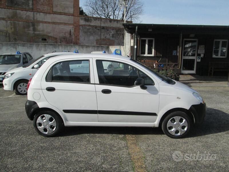Usata Chevrolet Matiz SE 52 CV (38 kW) 2009 Bianco pastello Utilitaria