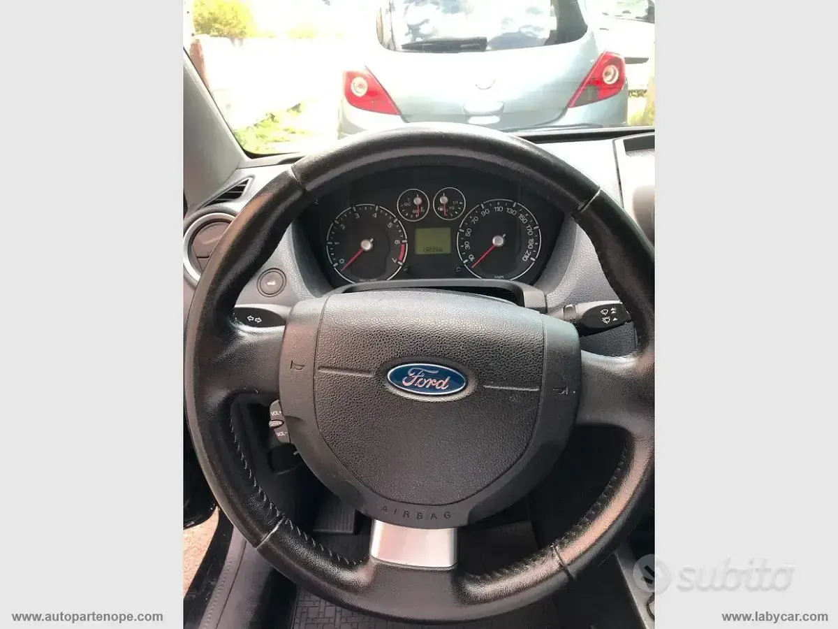 Usata Ford Fiesta 75 CV (55 kW) 2008 Nero Utilitaria